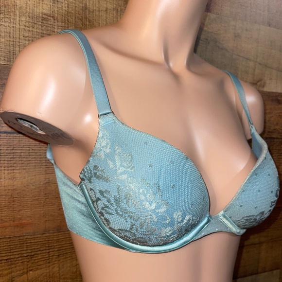 Secret Treasures Back Smoothing Lace Push Up Bra - Picture 7 of 10